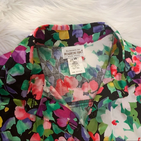 Vintage Floral Button Down Dress - Picture 8 of 8